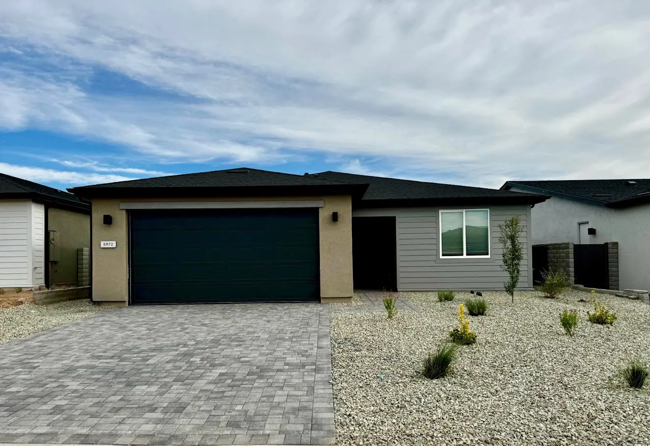 Plan 1281 — Homesite 1075 exterior